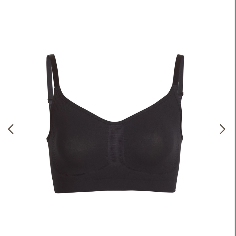 Skims Sculpting Bra Black good used condition